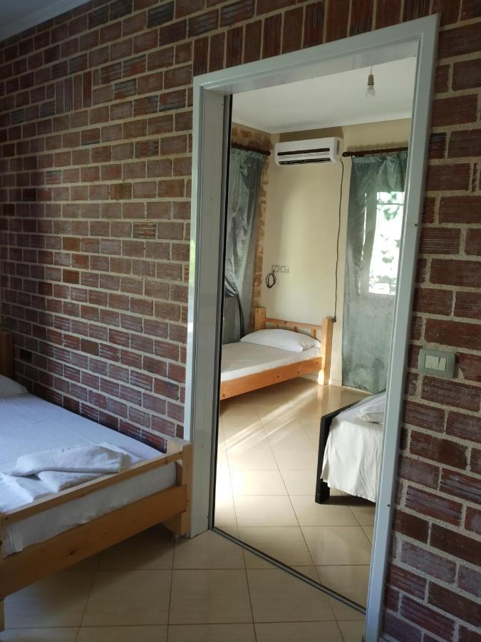 Altin Skrapari Guesthouse 사밀 외부 사진