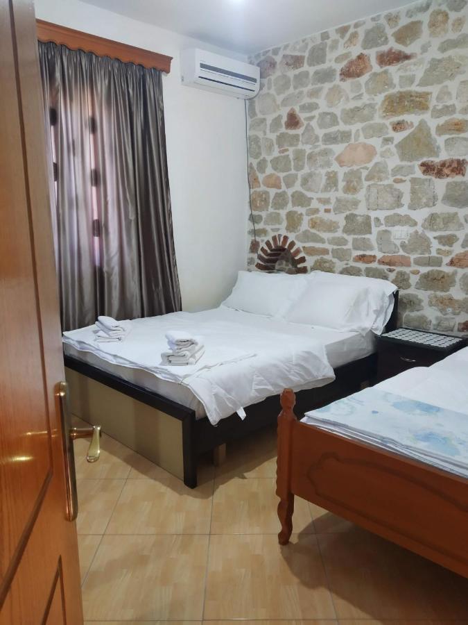 Altin Skrapari Guesthouse 사밀 외부 사진