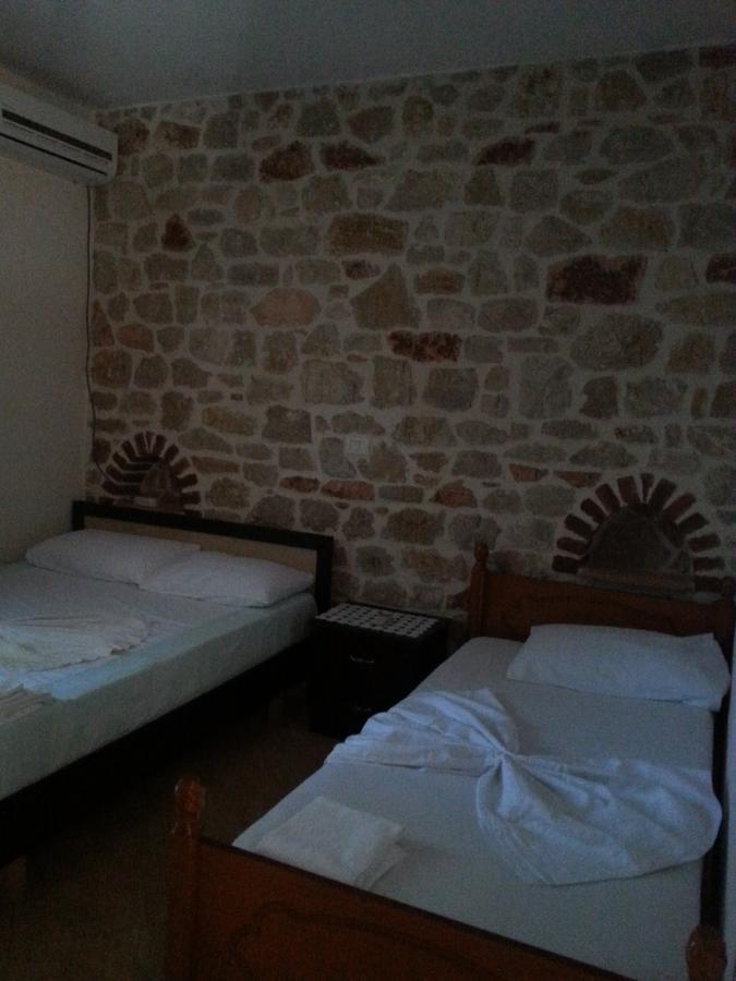 Altin Skrapari Guesthouse 사밀 외부 사진