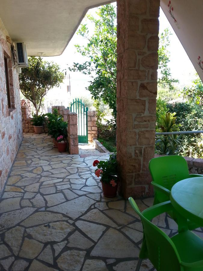 Altin Skrapari Guesthouse 사밀 외부 사진