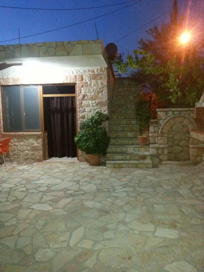 Altin Skrapari Guesthouse 사밀 외부 사진